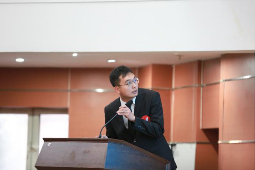 党的十九届五中全会吹响了全面建设社会