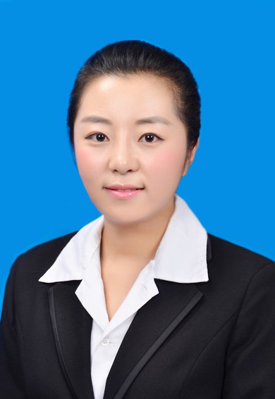 李佳佳